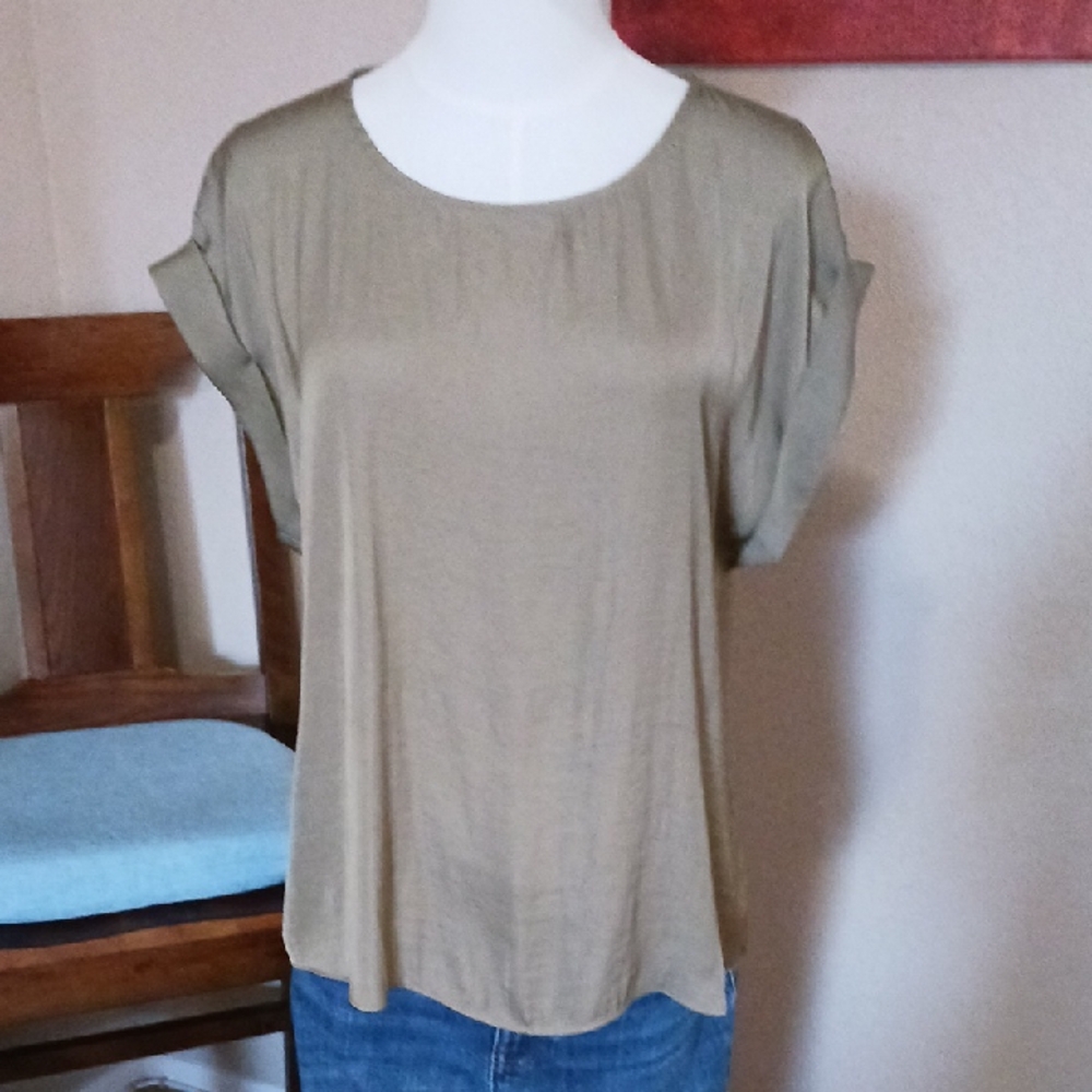Nine West Khaki Short Sleeve Top